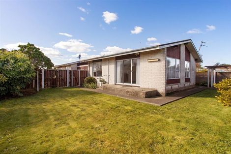 Photo of property in 2/9 Wyatt Place, Russley, Christchurch, 8042