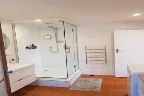 Photo of property in 5 Madison Place, Forrest Hill, Auckland, 0620