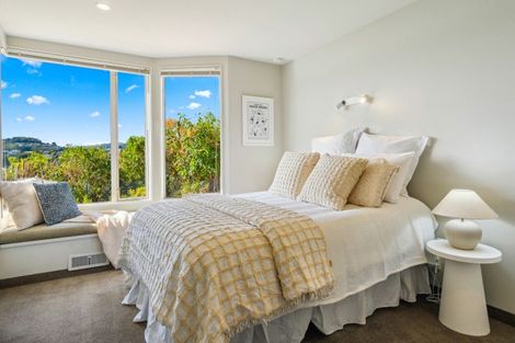 Photo of property in 26a Mana View Road, Paremata, Porirua, 5026