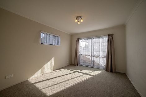 Photo of property in 1/253 Saint Aubyn Street, New Plymouth, 4310