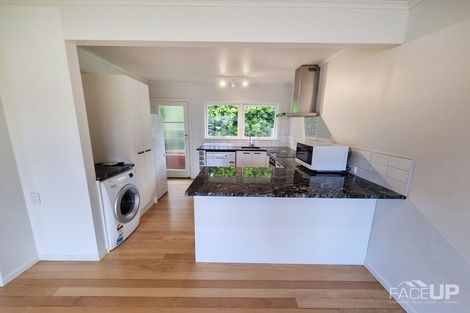 Photo of property in 2/35 Shakespeare Road, Milford, Auckland, 0620