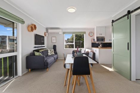 Photo of property in 8a Ngatai Road, Otumoetai, Tauranga, 3110