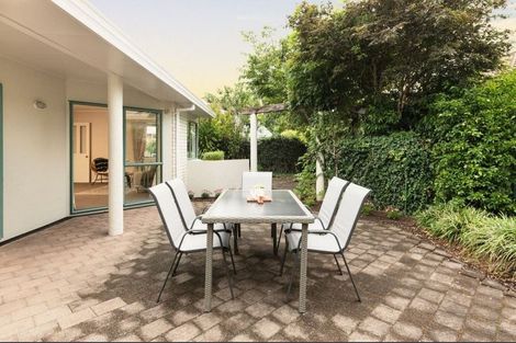 Photo of property in 5 Edgecumbe Way, Tauranga, 3110