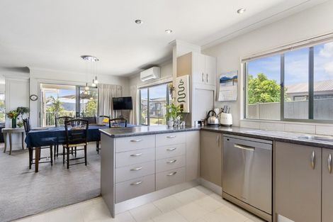 Photo of property in 117 Bruce Wallace Place, Whangamata, 3620