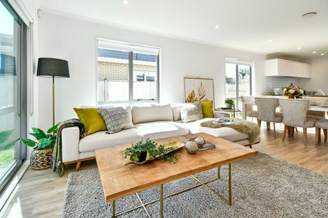 Photo of property in 9 Waituarua Drive, Takanini, 2112