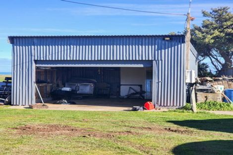 Photo of property in 15 Surrey Street, Orepuki, Riverton, 9881