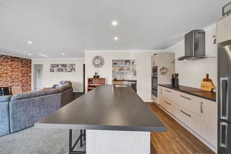 Photo of property in 195 Turuturu Road, Hawera, 4674