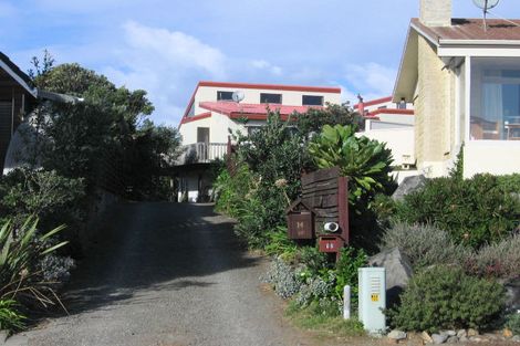 Photo of property in 12 Ara Kuaka, Waikanae Beach, Waikanae, 5036