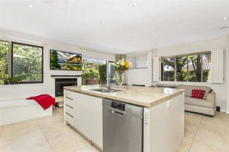 Photo of property in 27 Evelyn Road, Cockle Bay, Auckland, 2014