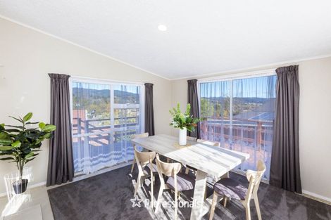 Photo of property in 19 Sunnyview Drive, Brown Owl, Upper Hutt, 5018