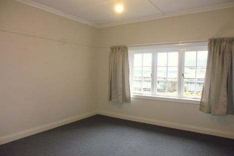 Photo of property in 83 Cambridge Terrace, Waterloo, Lower Hutt, 5011