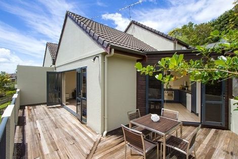 Photo of property in 14/19 Langana Avenue, Browns Bay, Auckland, 0630