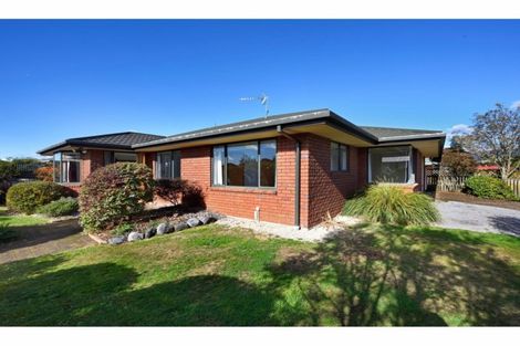 Photo of property in 2 Harcourt Place, Wakefield, 7025