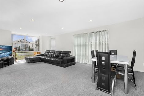 Photo of property in 49 Phar Lap Crescent, Takanini, 2112