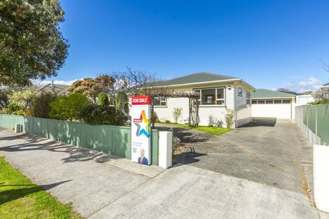 Photo of property in 32 Mcparland Street, Ebdentown, Upper Hutt, 5018