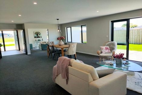 Photo of property in 9 Merino Crescent, Kirwee, 7571