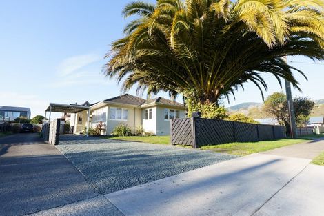 Photo of property in 1/11 Tainui Street, Stoke, Nelson, 7011