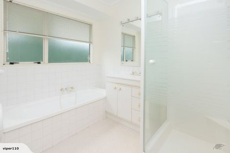 Photo of property in 2/2 Embleton Close, Northpark, Auckland, 2013