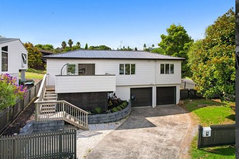 Photo of property in 21 Albert Hall Drive, Red Beach, 0932