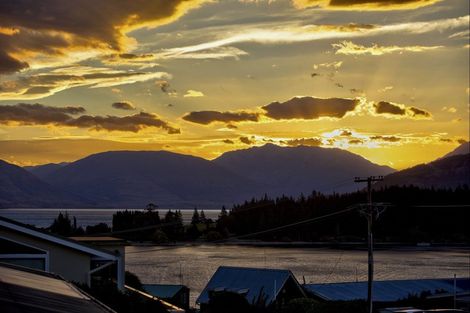 Photo of property in 436 Peninsula Road, Kelvin Heights, Queenstown, 9300