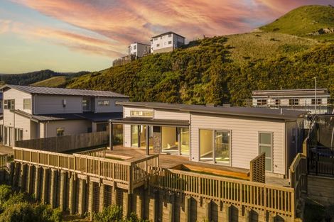 Photo of property in 24 Farnworth Terrace, Churton Park, Wellington, 6037