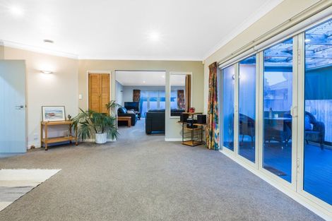 Photo of property in 12 Avion Terrace, Raumati Beach, Paraparaumu, 5032