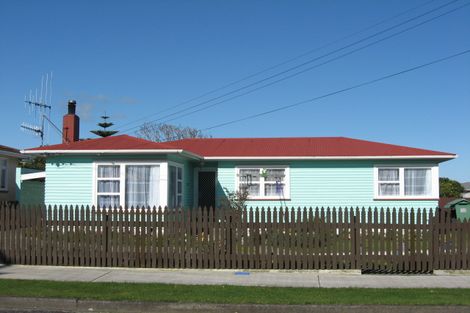 Photo of property in 38 Bledisloe Street, Levin, 5510