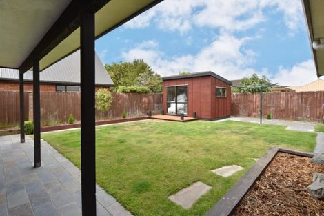 Photo of property in 11 Forest Park Place, Parklands, Christchurch, 8083