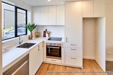 Photo of property in 1 Ara Paiwhenua, Tawa, Wellington, 5028