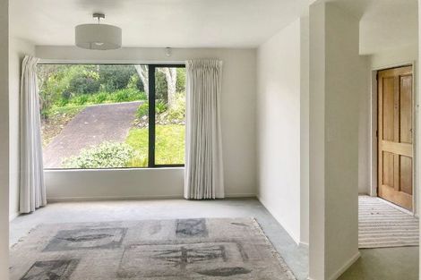 Photo of property in 4 Peter Terrace, Castor Bay, Auckland, 0620
