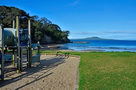 Photo of property in 1b Peter Terrace, Castor Bay, Auckland, 0620