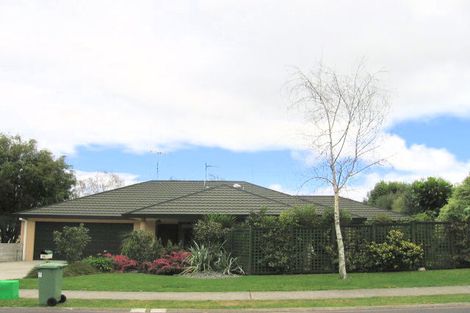Photo of property in 25 Little John Drive, Bellevue, Tauranga, 3110