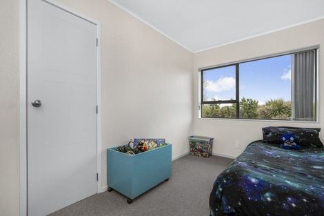 Photo of property in 9 Rhonda Place, Opaheke, Papakura, 2113