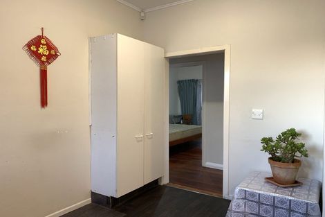 Photo of property in 1 Tyburnia Avenue, Mount Albert, Auckland, 1025