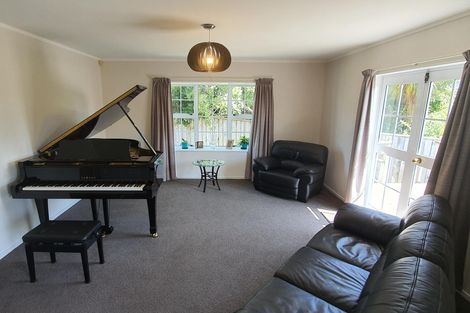 Photo of property in 155 Summerhill Drive, Fitzherbert, Palmerston North, 4410