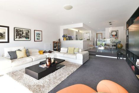 Photo of property in 128 Harbour Village Drive, Gulf Harbour, Whangaparaoa, 0930
