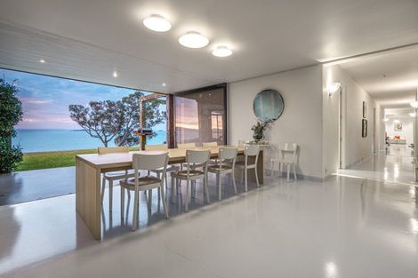 Photo of property in 155 Nick Johnstone Drive, Waiheke Island, 1971
