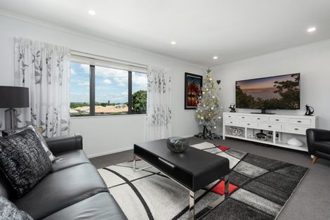 Photo of property in 4b Sunbrae Grove, Mount Maunganui, 3116