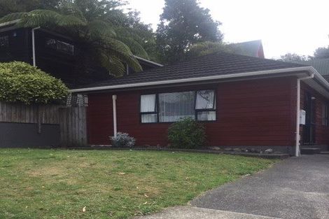 Photo of property in 2/4 Dowse Drive, Maungaraki, Lower Hutt, 5010