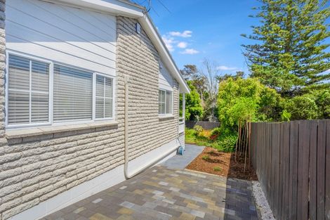 Photo of property in 2/2 Napoleon Avenue, Milford, Auckland, 0620