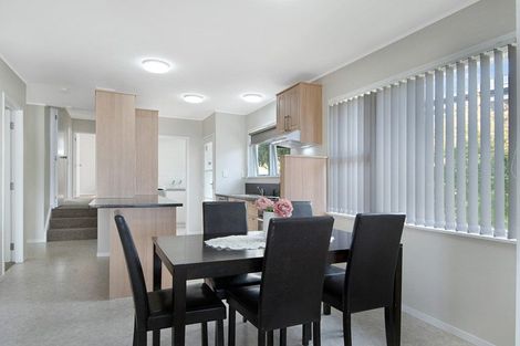 Photo of property in 63 Hetherington Road, Ranui, Auckland, 0612