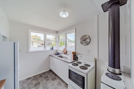 Photo of property in 12 Constable Crescent, Onekawa, Napier, 4110