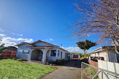 Photo of property in 68 Polson Street, Castlecliff, Whanganui, 4501