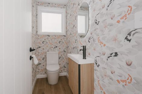 Photo of property in 15 Ihaka Street, Hokowhitu, Palmerston North, 4410