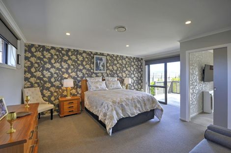 Photo of property in 7 Routhan Way, Carterton, 5713