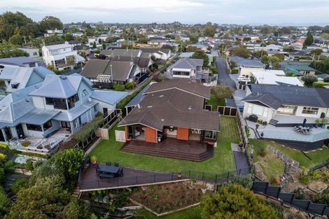 Photo of property in 106 Beerescourt Road, Beerescourt, Hamilton, 3200