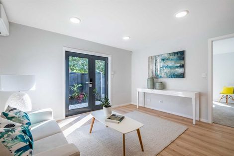 Photo of property in 24a Lyons Avenue, Murrays Bay, Auckland, 0630