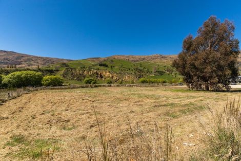 Photo of property in 5 Cardrona Valley Road, Wanaka, 9305