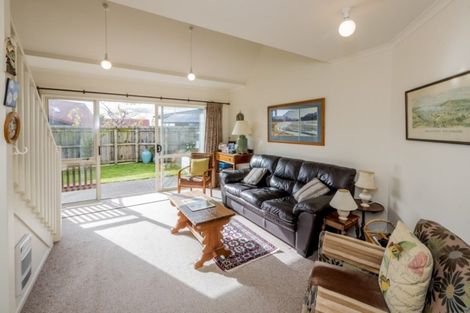 Photo of property in Rangeview Villas, 10/9 Fuller Close, Levin, 5510