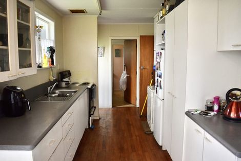 Photo of property in 54 Kuku Beach Road, Kuku, Levin, 5570